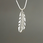 MET-00095: 32 x 18mm Antique Silver Feather Charm 
