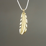 MET-00096: 32 x 18mm Matte Gold Feather Charm 