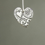 MET-00274: 24mm Antique Silver Decorative Stamped Heart Charm 