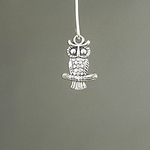 MET-00291: 19mm Silver Plated Owl on Branch Charm 