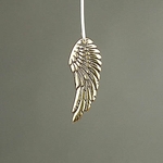 MET-00300: 28mm Gold Plated Angel Wing Charm 