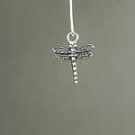 MET-00324: 21mm Antique Silver Small Dragonfly Charm 