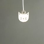 MET-00406: 13mm Gold Plated Enameled Baby Pink Cat Charm 