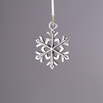 MET-00473: 21mm Antique Silver Snowflake Charm 